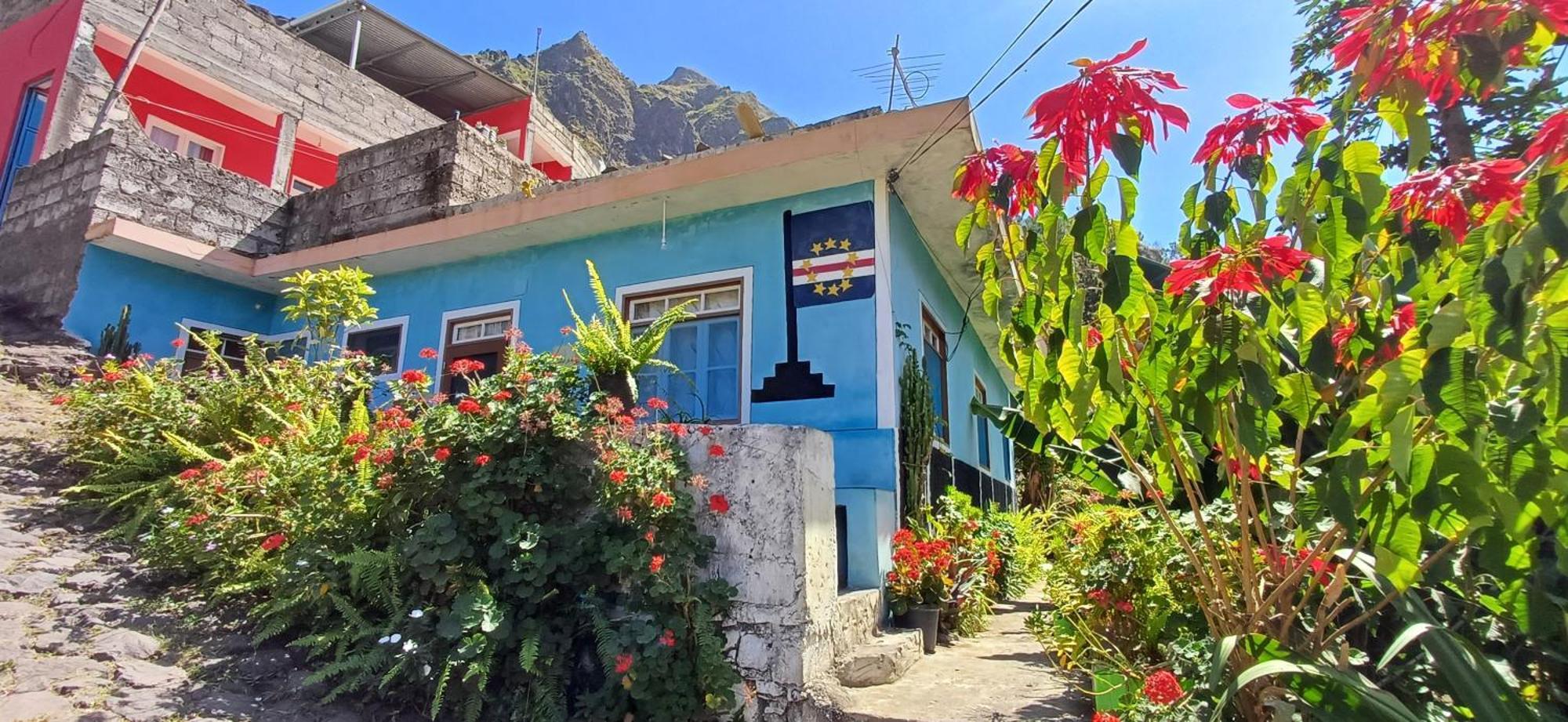 Ferienwohnung Casa Au Bonheur Des Randonneurs Ponta Do Sol Exterior foto